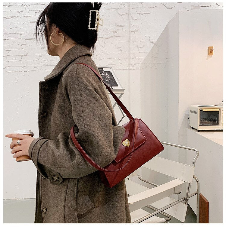 Retro Heart Shoulder Bag