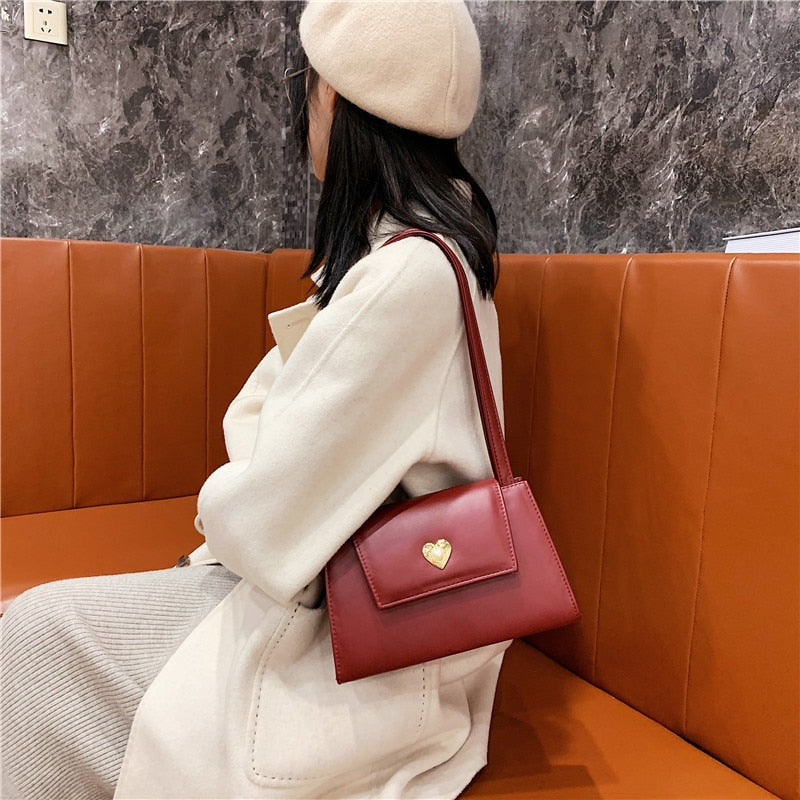 Retro Heart Shoulder Bag