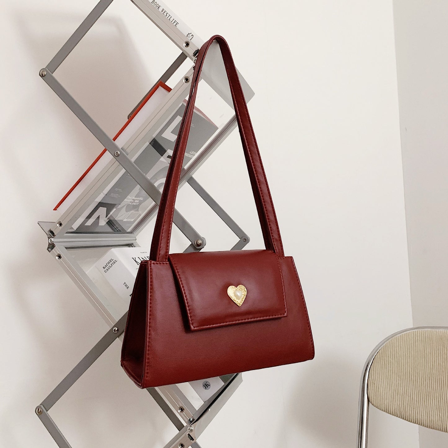 Retro Heart Shoulder Bag