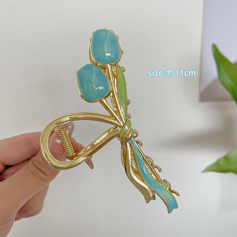 Coquette Tulip Hair Claw