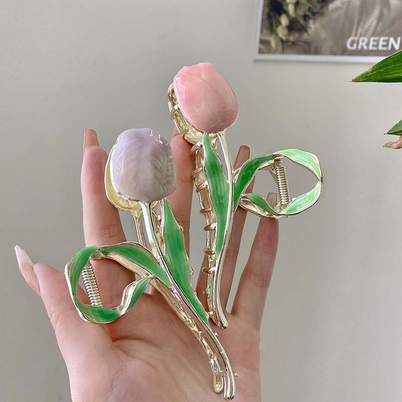 Coquette Tulip Hair Claw