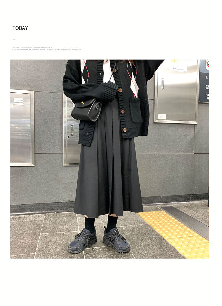 Academia Minimalist Pleated Skirt