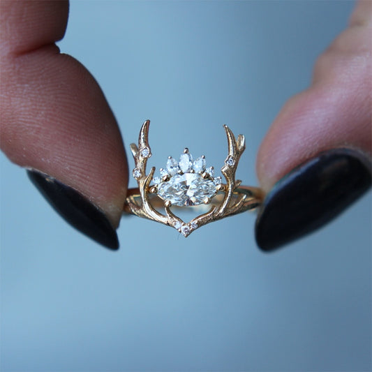 Gold Pleated Dainty Elk Ring