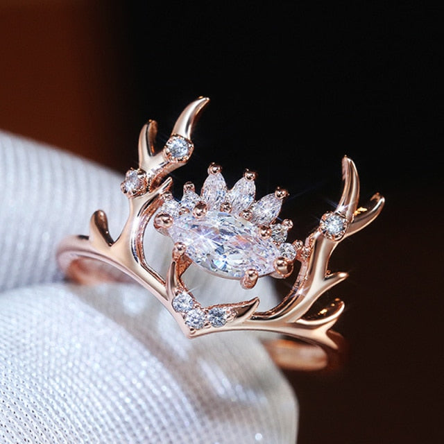 Gold Pleated Dainty Elk Ring