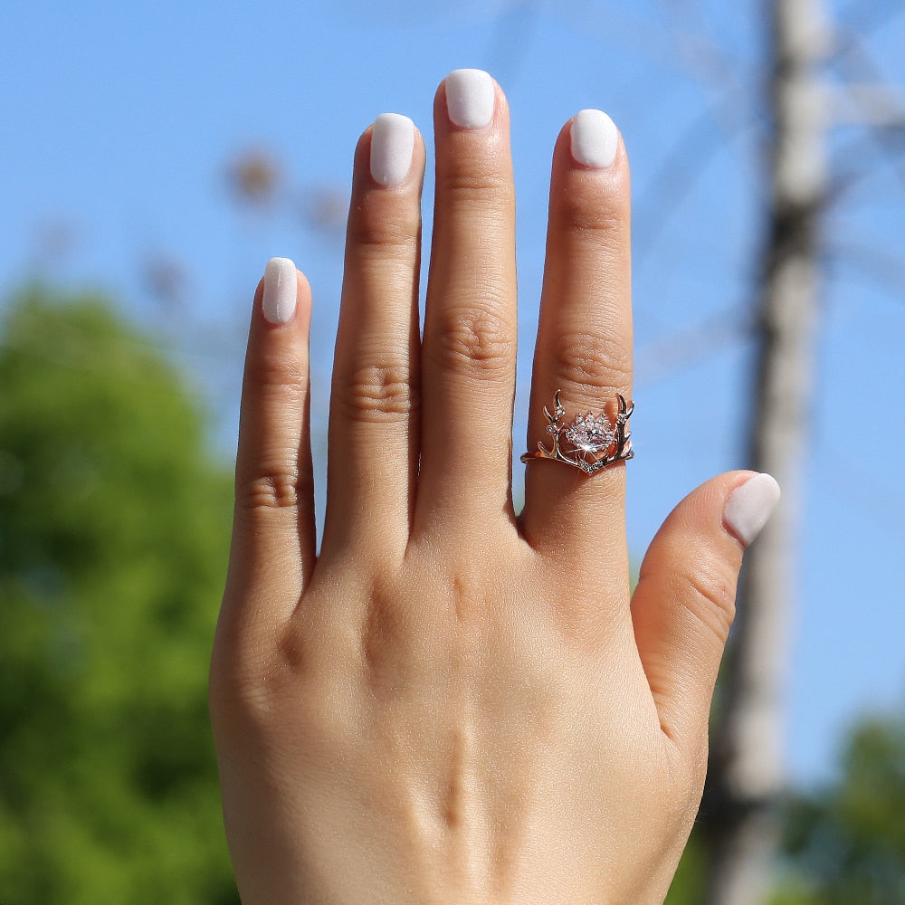 Gold Pleated Dainty Elk Ring