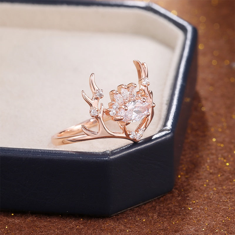 Gold Pleated Dainty Elk Ring