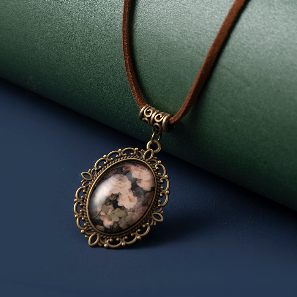 Dark Academia Vintage Flower Necklace