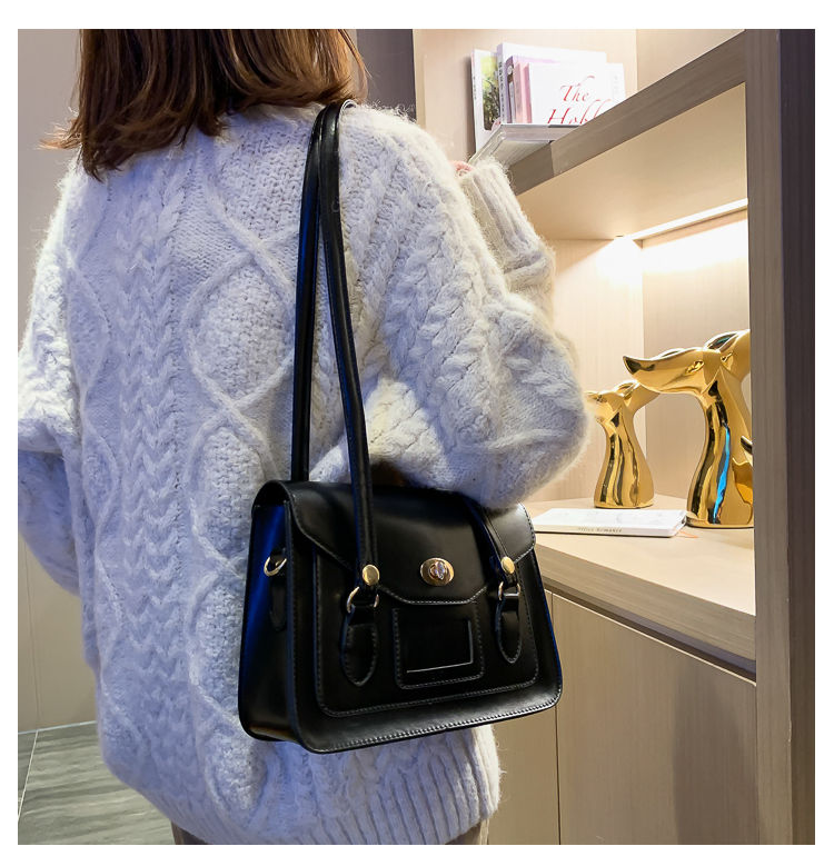 Nova Vintage Dark Academia Bag