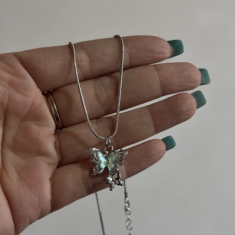 日本未入荷 Copping Zone - Y2K Butterfly Necklace Y2K Crystal Butterfly Pendant Necklace Women Light Luxury
