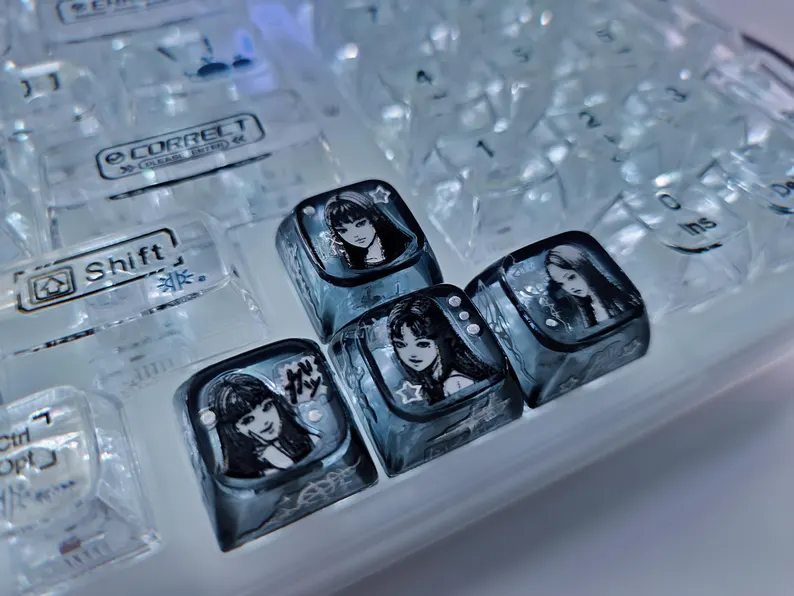 Tomie Junji Ito Keycaps