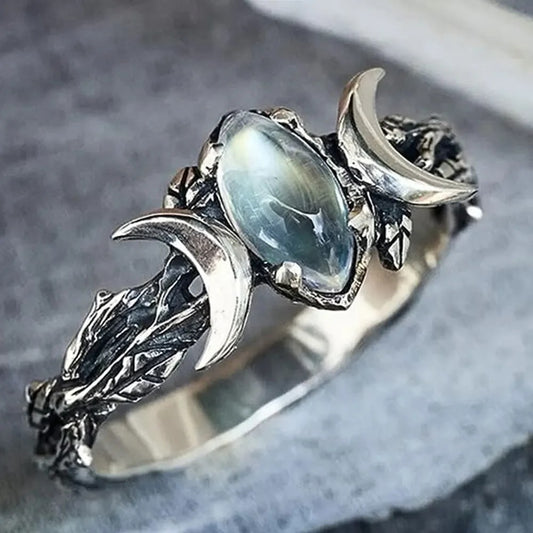 Witchy Moon Ring
